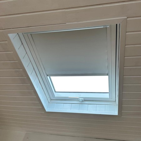 DKL SWL Cortina de escurecimento manual com calhas brancas