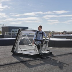 CXU S2X1K01 Janela eléctrica de saída para o exterior para uso profissional com vidro curvo